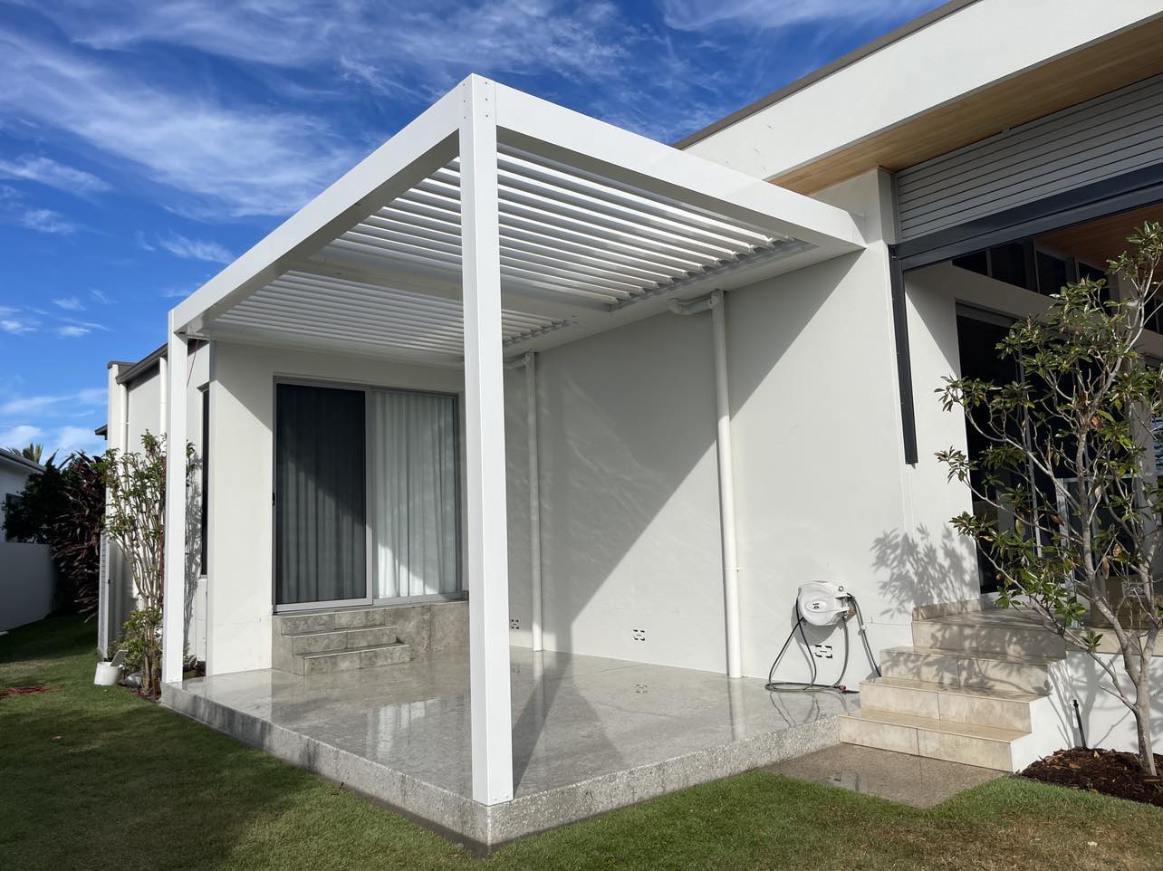 Louvered Roofing Systems: The Ultimate in Outdoor Luxury